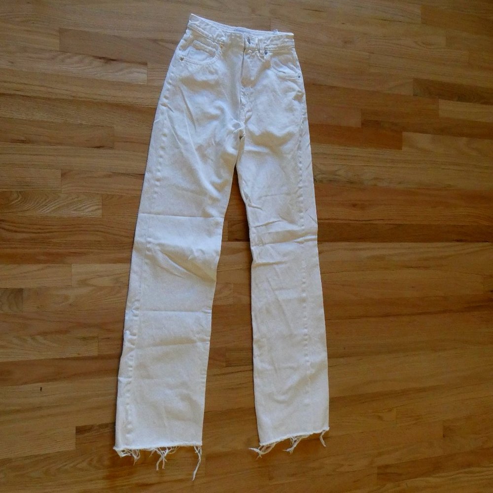 Zara White High-Rise Long Straight Jeans
